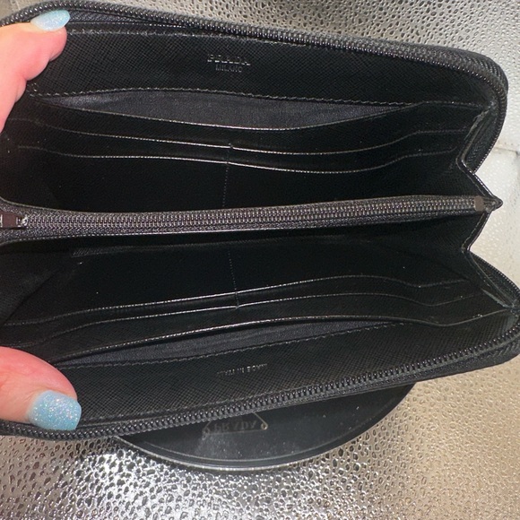 Authentic PRADA  Nylon Wallet PORTAFOGLIO IN TESSUTO. - Picture 11 of 15